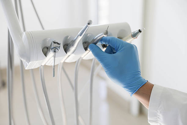 Professional Emergency Dentist technician working in Ashtabula, OH